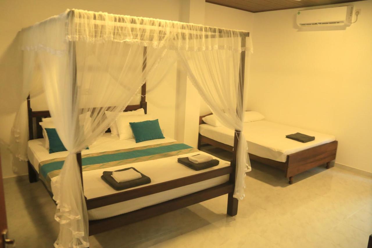 Sri Villa Rest Hikkaduwa Exterior foto
