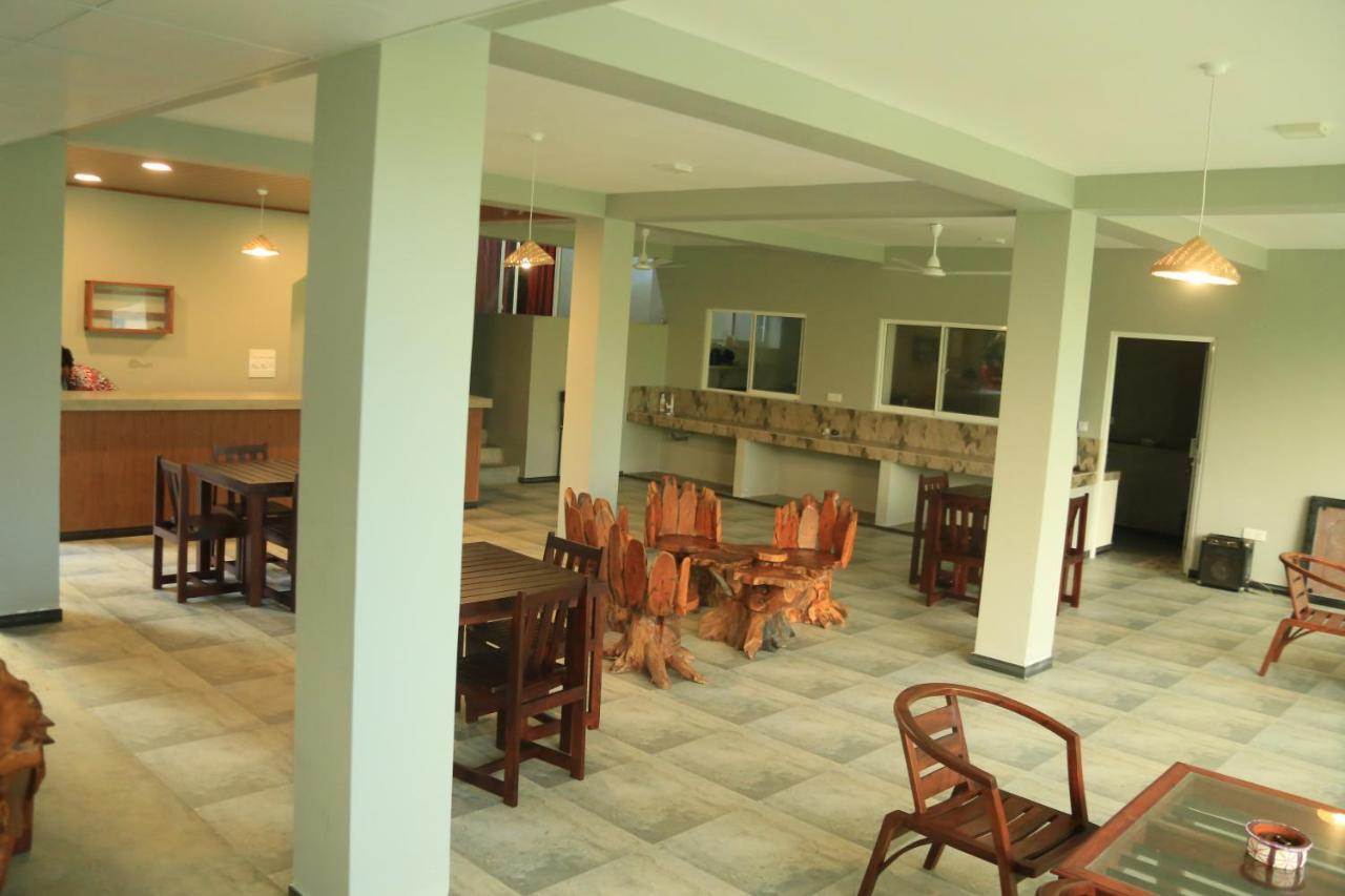 Sri Villa Rest Hikkaduwa Exterior foto